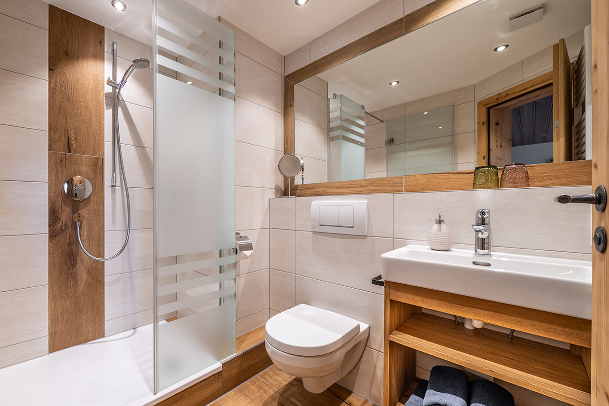 Moritzenhof-Lenggries-Gaestezimmer-Bad-Doppelzimmer-3 Moritzenhof-Lenggries-Gaestezimmer-Bad-Doppelzimmer-3
